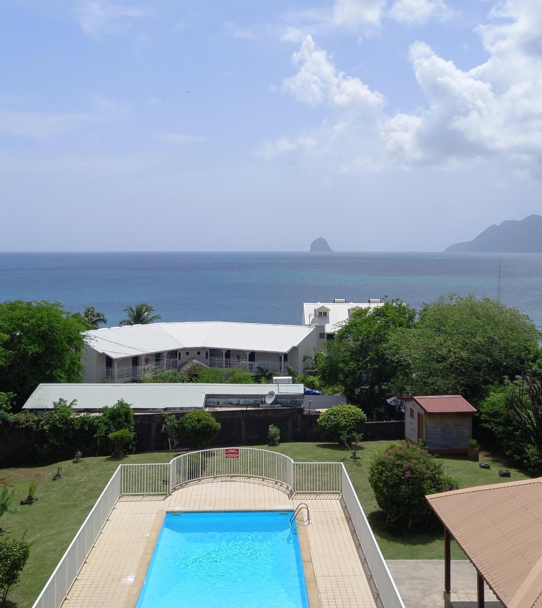 Appartement A Anse Mabouya En Rez De Jardin Avec Piscine A Proximite Des Plages Sainte-Luce Zewnętrze zdjęcie